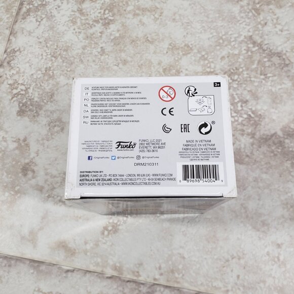 1083 Dress Elaine Benes Funko Pop Original Seinfeld Television Vinyl Figure 2021 - Picture 3 of 8